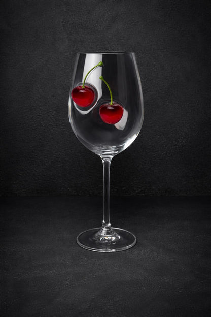 🍒 Kiraz Detaylı Şarap Bardağı – Clarivo İmzası
